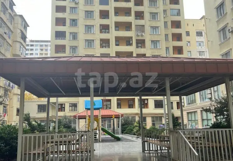 4 otaqlı mənzil , Bakı