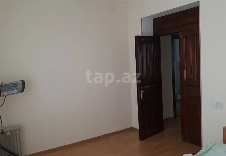 8 otaqlı mənzil , Xaçmaz