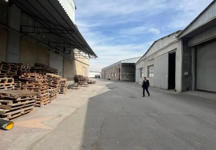 1000 m² Obyekt / Ofis Kirayə (aylıq), Binəqədi qəs., Binəqədi, Bakı