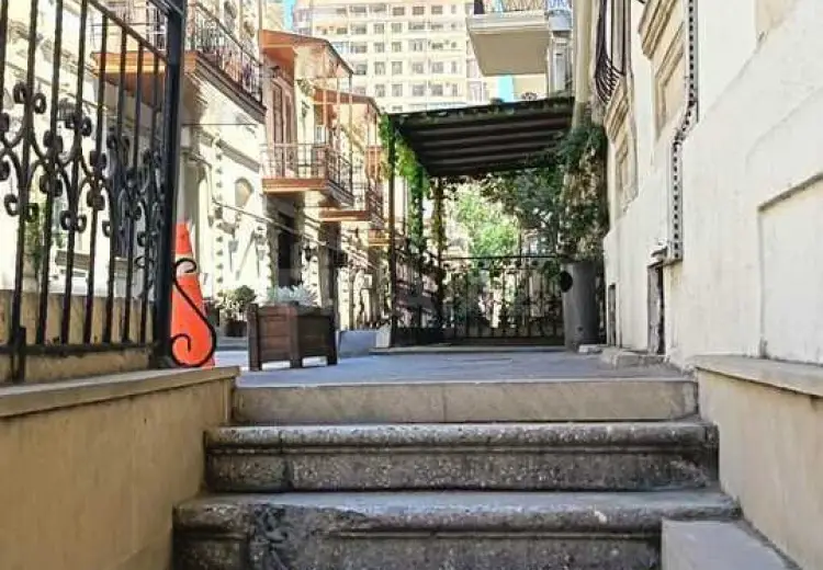 120 m² Obyekt / Ofis Kirayə (aylıq), Nəsimi, Bakı