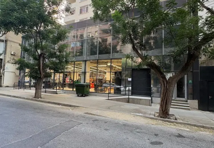 920 m² Obyekt / Ofis Satılır, Nərimanov, Bakı
