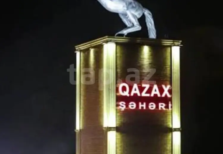 4 otaqlı mənzil , Qazax