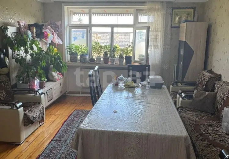 3 otaqlı mənzil , Şəki