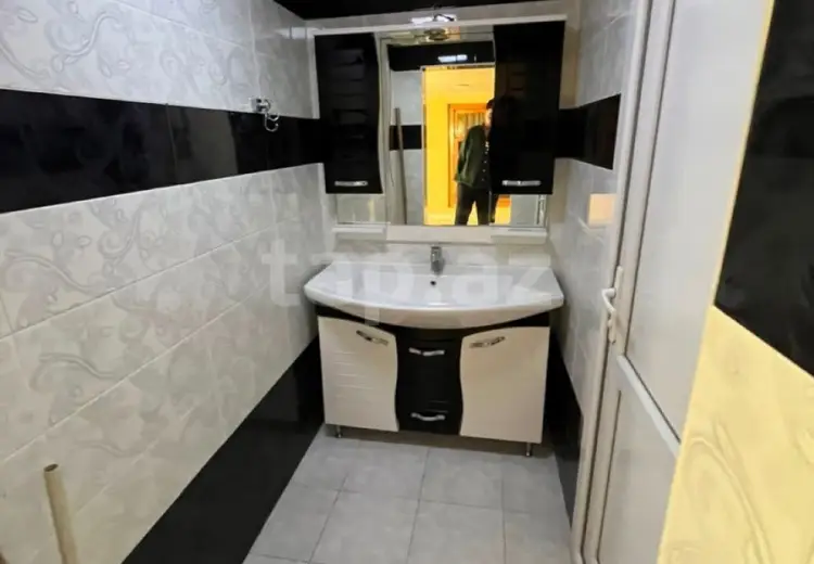 5 otaqlı mənzil , Şəki
