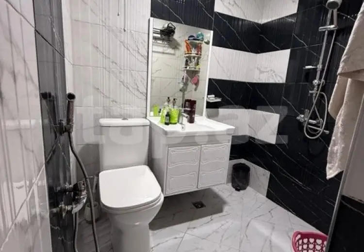 4 otaqlı mənzil , Bakı