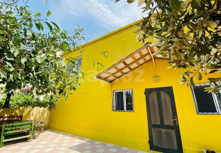 6 otaqlı mənzil , Bakı