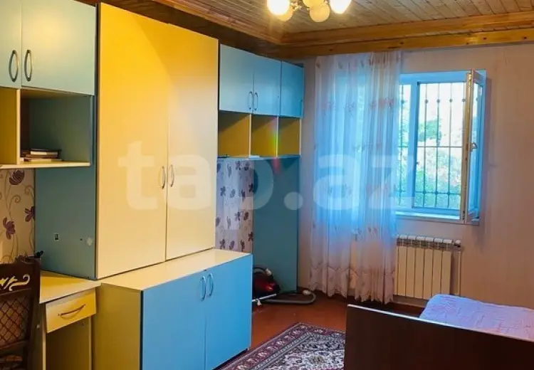6 otaqlı mənzil , Bakı