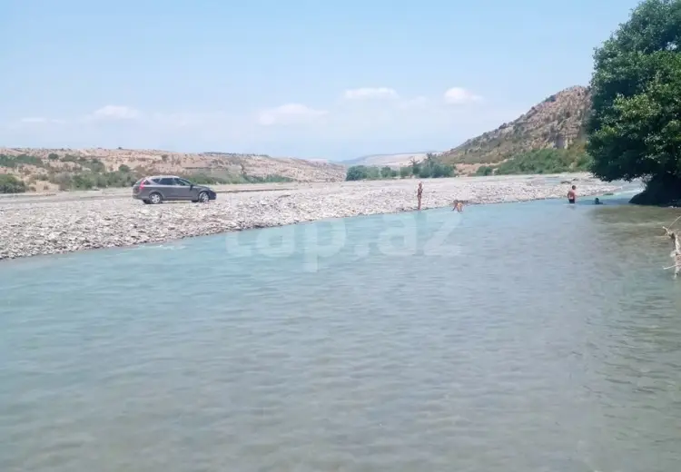 5 otaqlı mənzil , Qəbələ