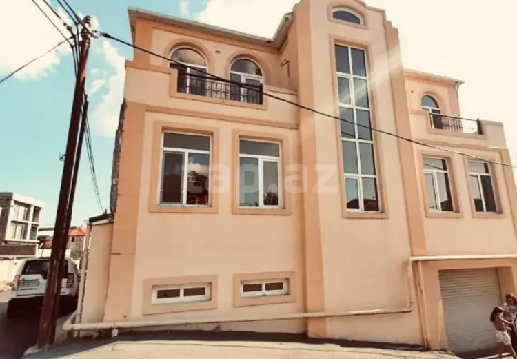 6 otaqlı mənzil , Badamdar qəs., Səbail, Bakı