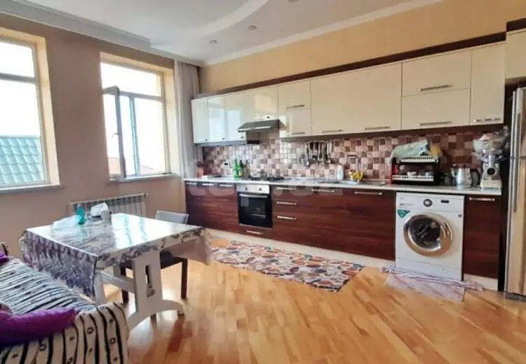 6 otaqlı mənzil , Badamdar qəs., Səbail, Bakı