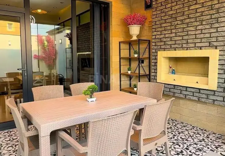 250 AZN - 4 otaqlı mənzil Kirayə (günlük), Mərdəkan, Xəzər, Bakı