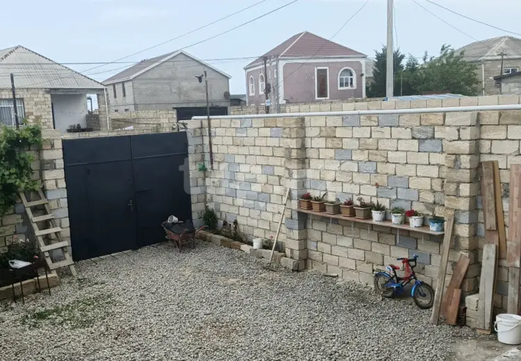 4 otaqlı mənzil , Bakı