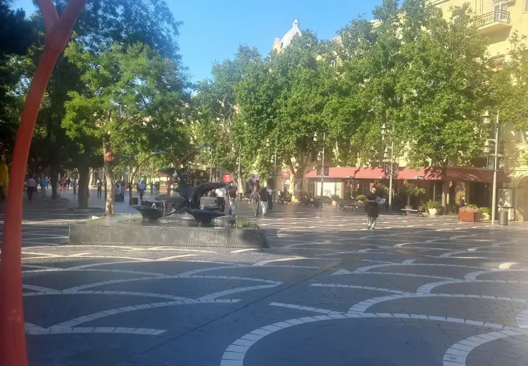 60 m² Obyekt / Ofis Kirayə (aylıq), Səbail, Bakı