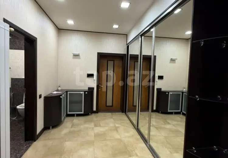 3 otaqlı mənzil , Bakı