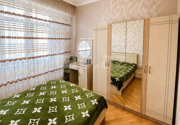 4 otaqlı mənzil , Bakı