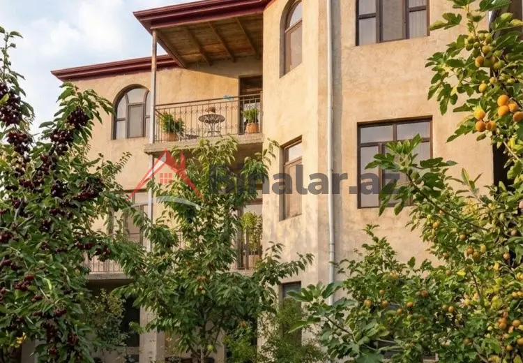8 otaqlı mənzil Satılır, Xırdalan