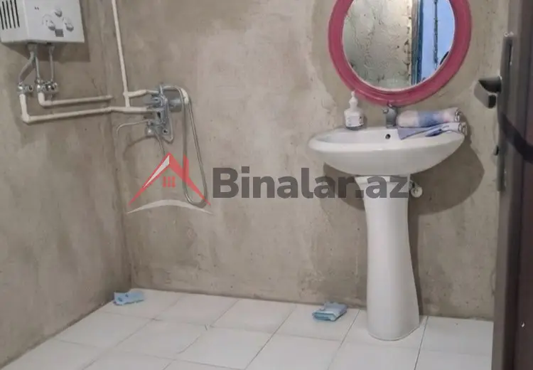 8 otaqlı mənzil Satılır, Xırdalan