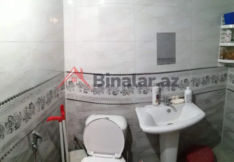 8 otaqlı mənzil Satılır, Xırdalan
