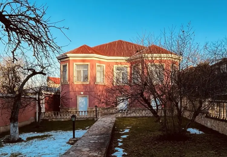 5 otaqlı mənzil Satılır, Şamaxı