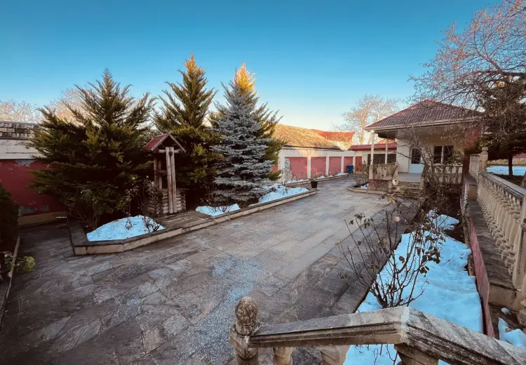 5 otaqlı mənzil Satılır, Şamaxı