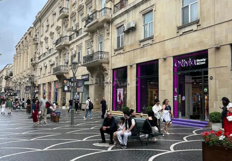 129 m² Obyekt / Ofis Satılır, Bayıl qəs., Səbail, Bakı