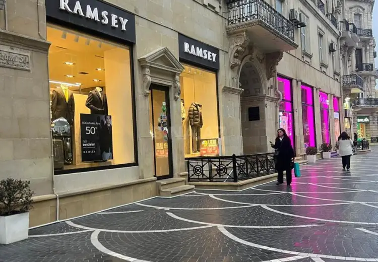 129 m² Obyekt / Ofis Satılır, Bayıl qəs., Səbail, Bakı