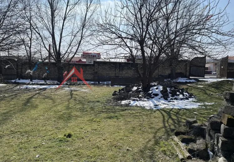 12 sot Torpaq Satılır, Şəki