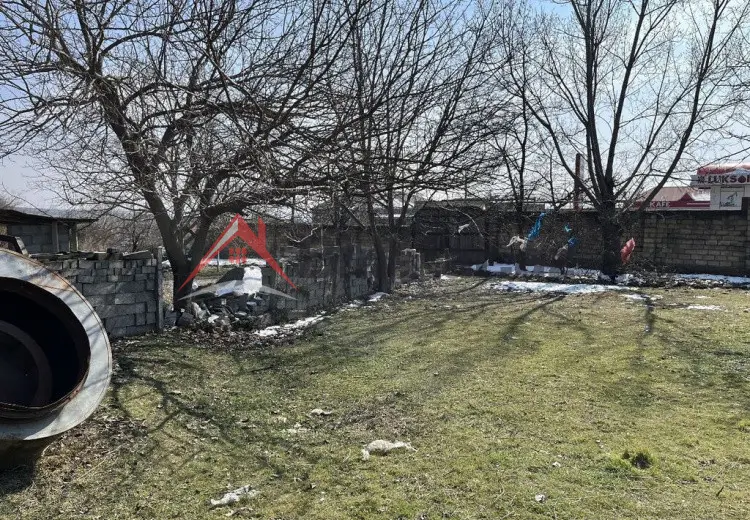12 sot Torpaq Satılır, Şəki