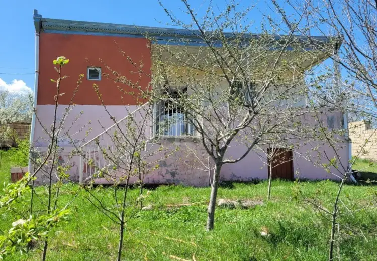 3 otaqlı mənzil , Xızı