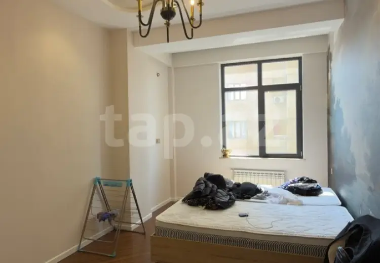 3 otaqlı mənzil , Bakı