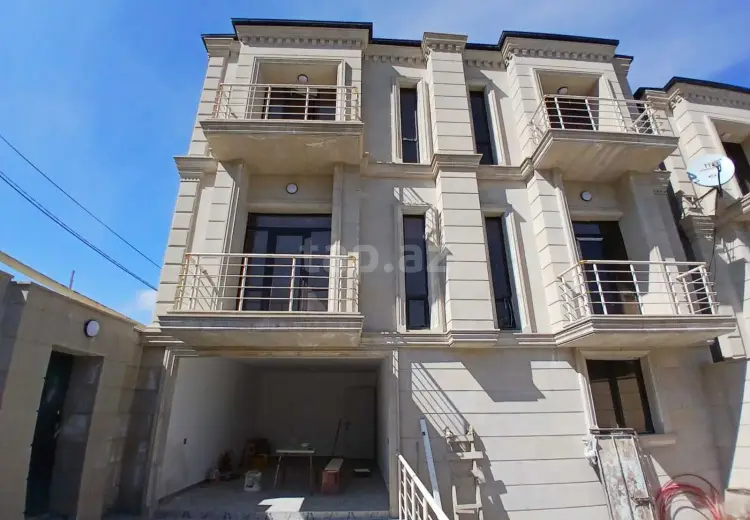 6 otaqlı mənzil , Bakı
