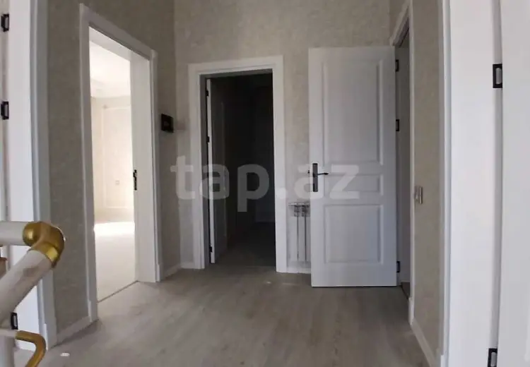 6 otaqlı mənzil , Bakı