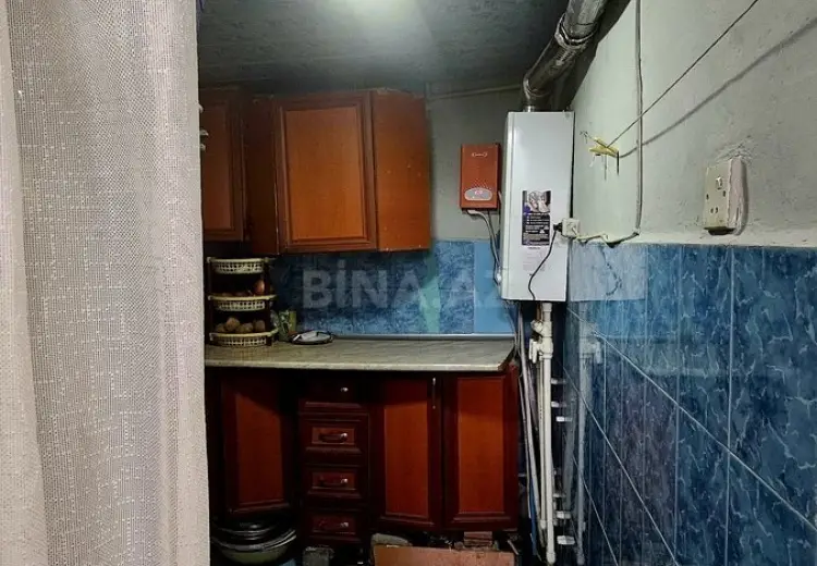 5 otaqlı mənzil Satılır, Keşlə qəs., Nizami, Bakı
