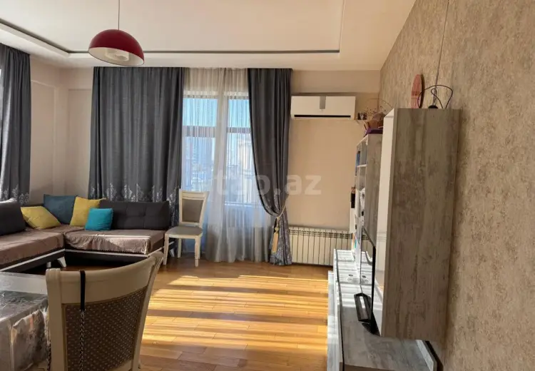 4 otaqlı mənzil , Bakı