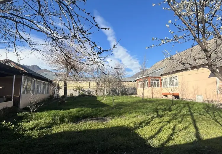 6 sot Torpaq Satılır, Qəbələ