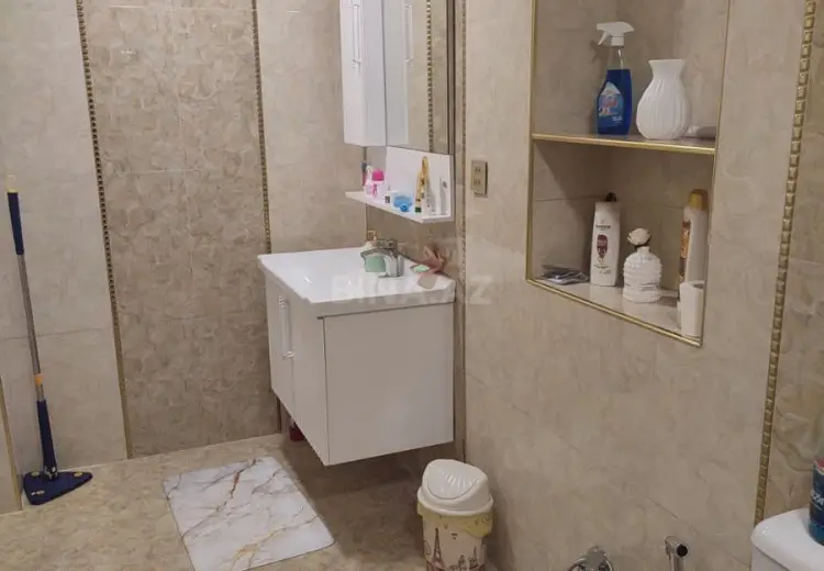 3 otaqlı mənzil Satılır, Quba