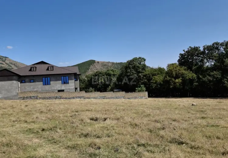 12 sot Torpaq Satılır, Şəki
