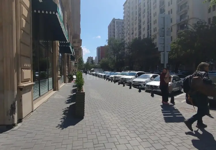 100 m² Obyekt / Ofis Satılır, Nərimanov, Bakı