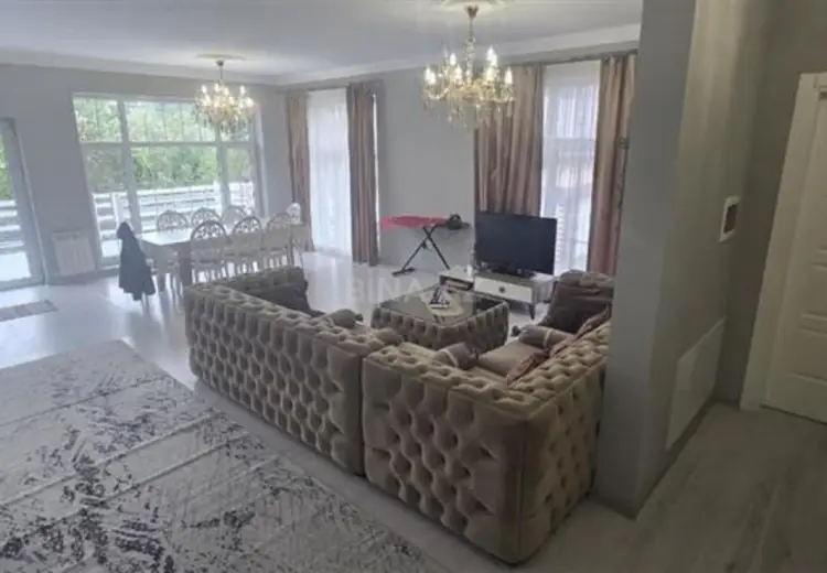 9 otaqlı mənzil Satılır, Qəbələ