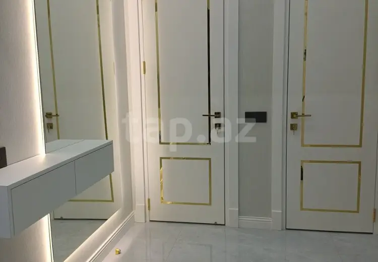 4 otaqlı mənzil , Bakı