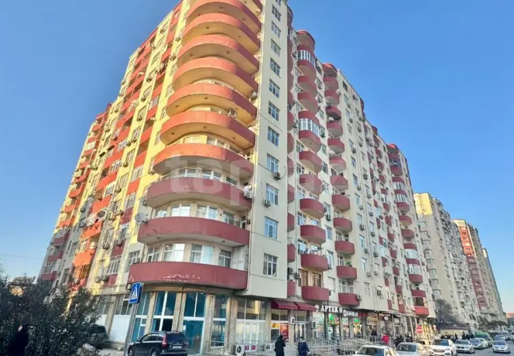 4 otaqlı mənzil , Bakı