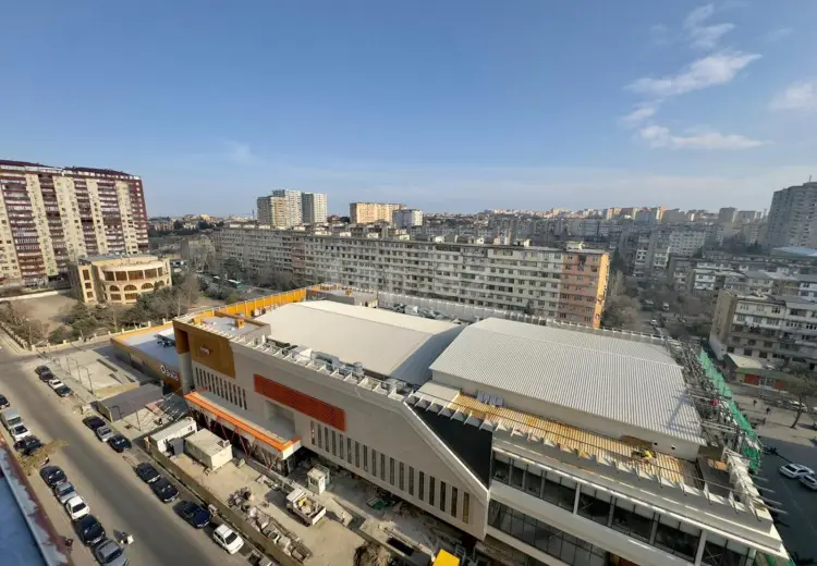 4 otaqlı mənzil , Bakı
