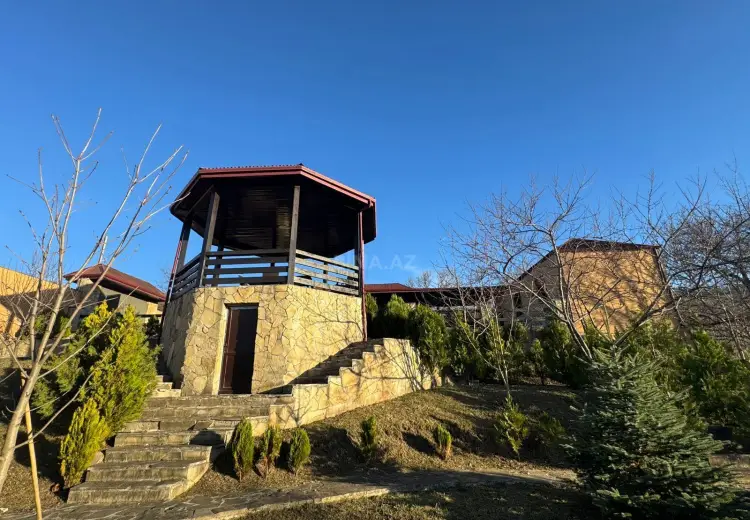 5 otaqlı mənzil Satılır, Quba
