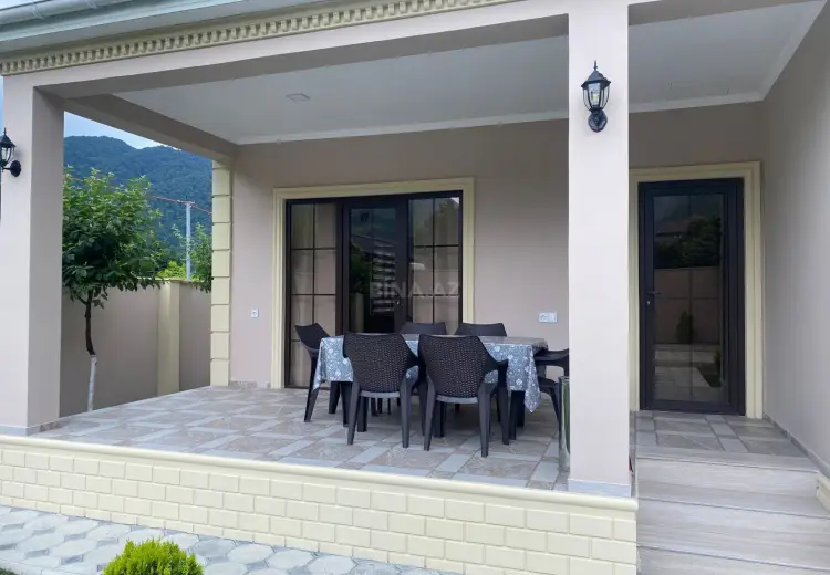 3 otaqlı mənzil Kirayə (günlük), Qax