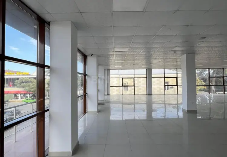 1300 m² Obyekt / Ofis Satılır, Şüvəlan, Xəzər, Bakı