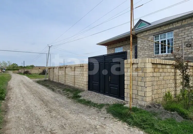 7 otaqlı mənzil , Xudat