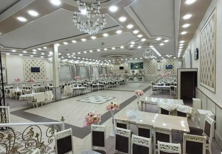 1000 m² Obyekt / Ofis Satılır, Gəncə