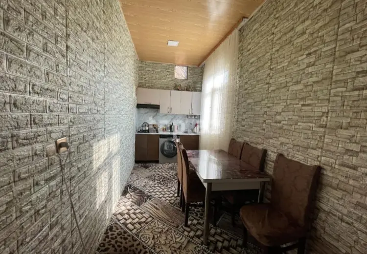 4 otaqlı mənzil , Bakı