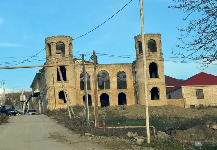 14 otaqlı mənzil , Şamaxı