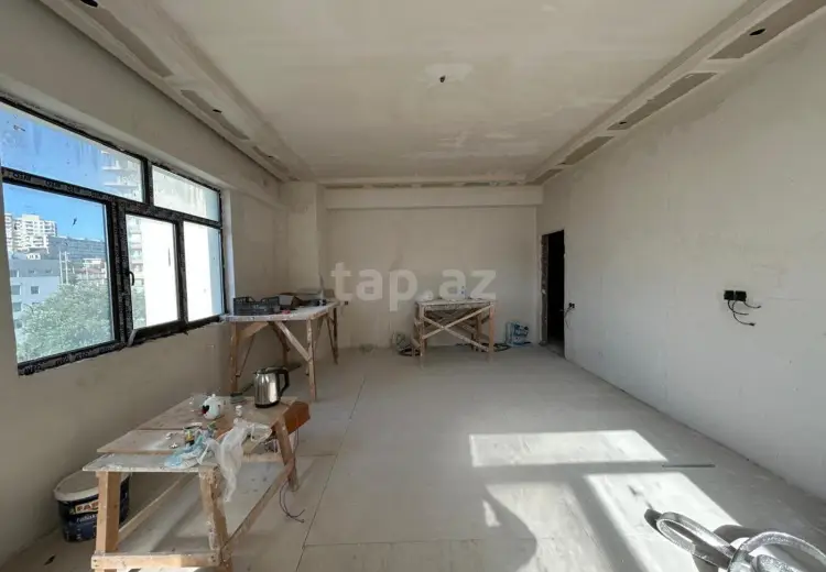4 otaqlı mənzil , Bakı